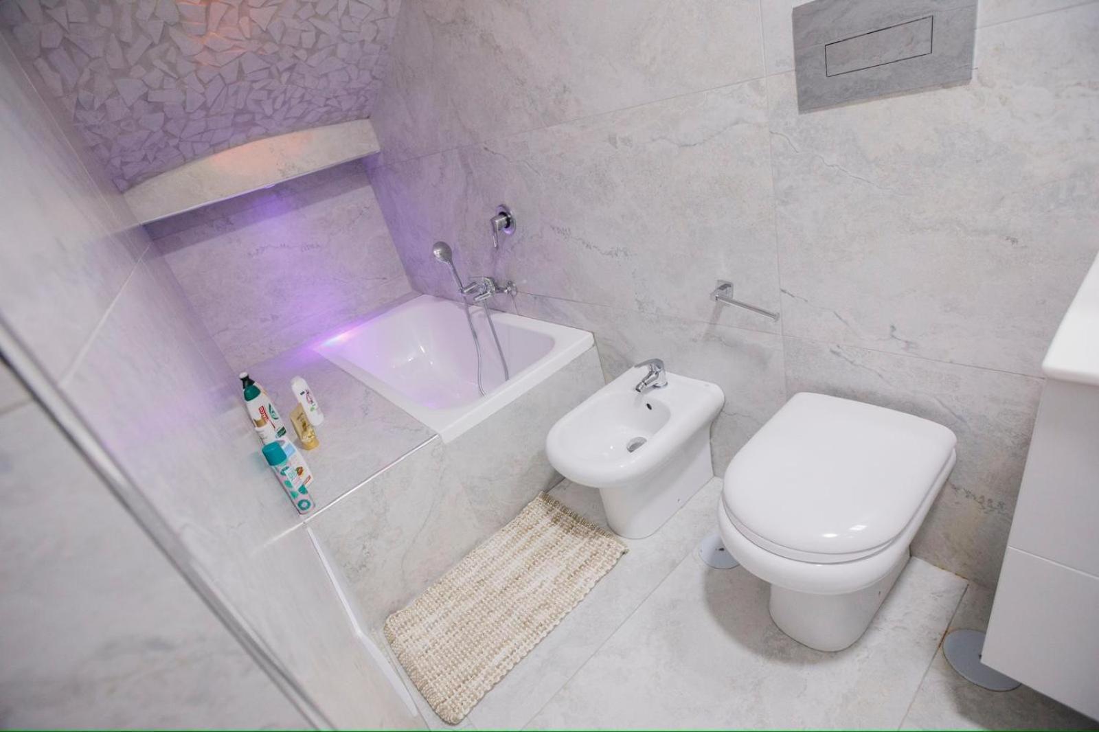 B&B Le Stanze Di Aurora Napels Buitenkant foto